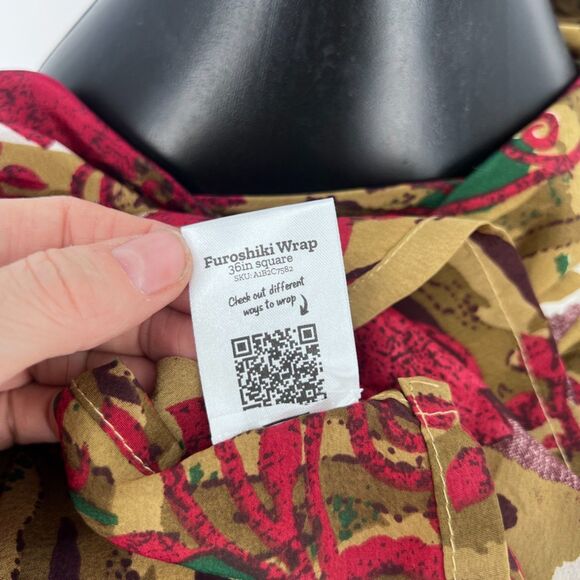 Darn Good Furoshiki Scarf Wrap 36" Square Made Sustainably in India Multicolor - Picture 7 of 7